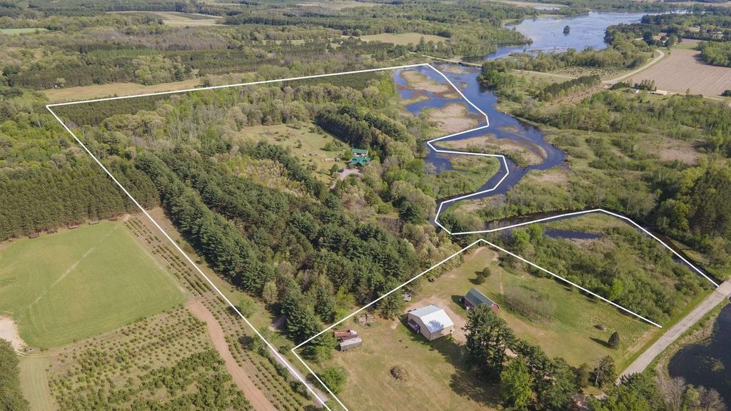 Photo of N7296 10th LANE, Westfield, WI 53964 (MLS # 50326238)