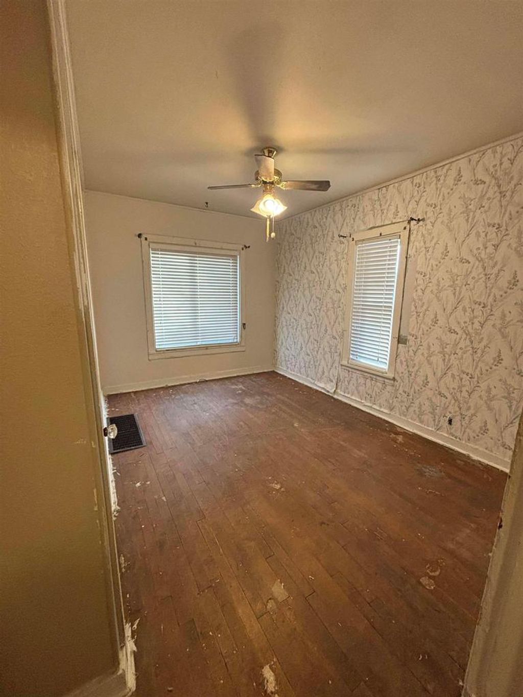 Photo of 1909 Weber DRIVE, Sun Prairie, WI 53590 (MLS # 2022818)