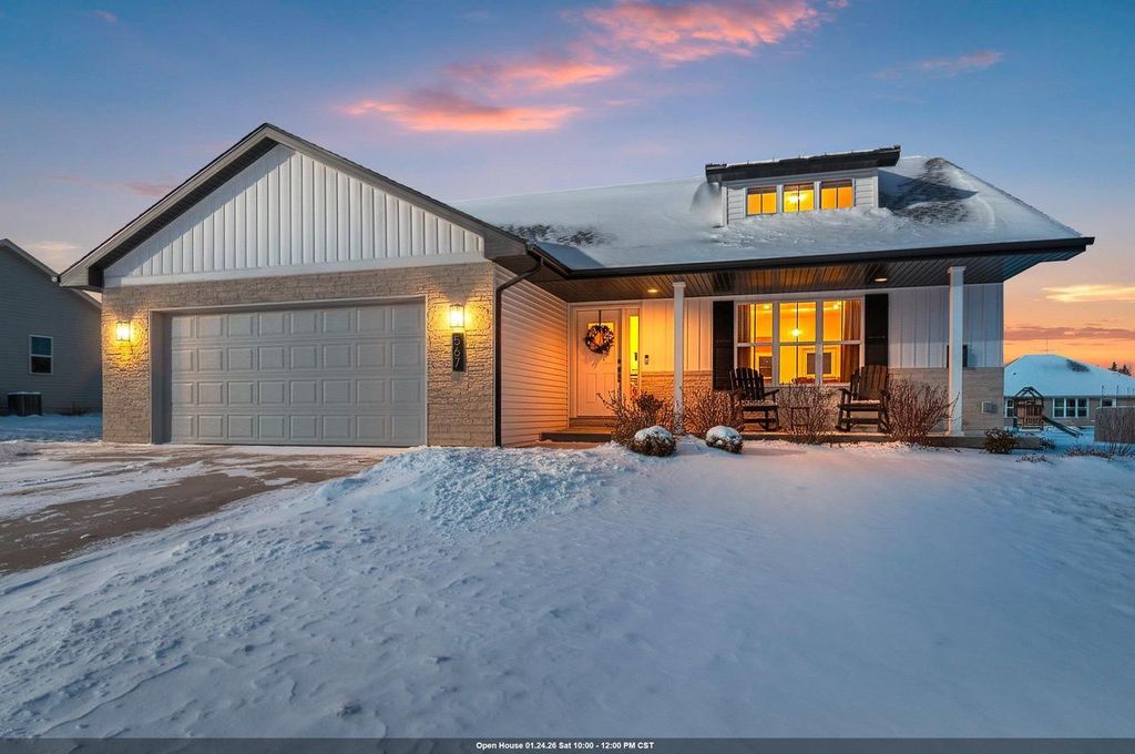 Photo of 567 Eagle DRIVE, Oconto Falls, WI 54154 (MLS # 50320233)