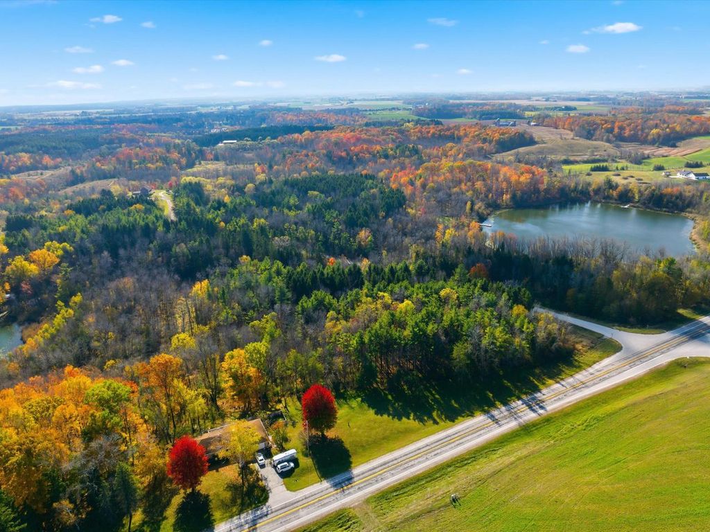 Photo of Lt1 Law LANE, Manitowoc, WI 54220 (MLS # 1961438)