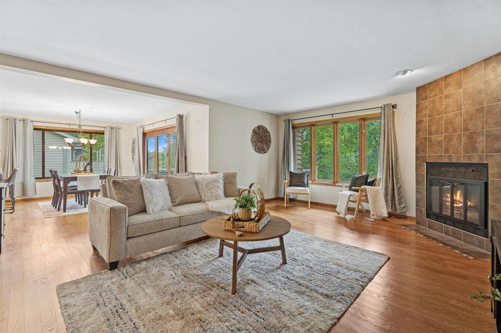 Photo of 1505 N Bay Highlands DRIVE, Green Bay, WI 54311 (MLS # 50316733)