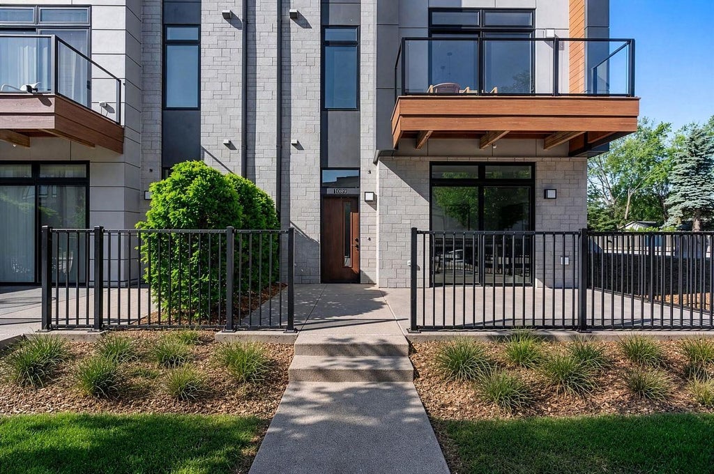 Photo of 1089 Brookwood DRIVE, Green Bay, WI 54304 (MLS # 50327574)