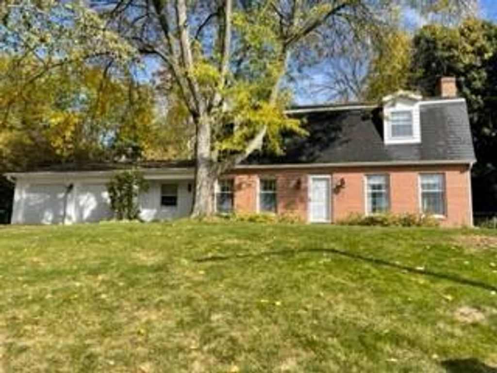 Photo of N74W24747 Lauren DRIVE, Sussex, WI 53089 (MLS # 1945159)