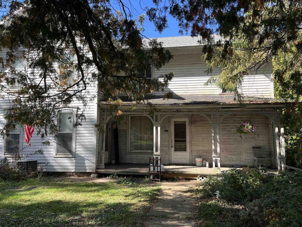 Photo of 11467 N St. James LANE, Mequon, WI 53092 (MLS # 1945139)