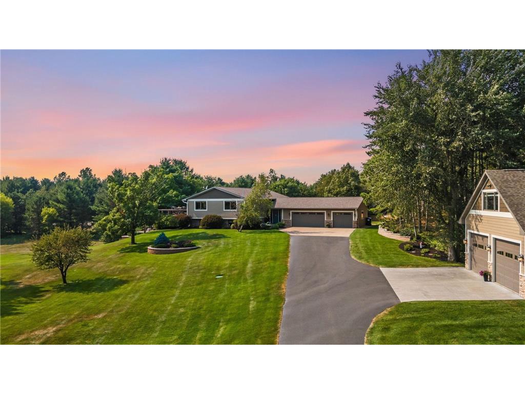 Photo of 746 Packer DRIVE, Hudson, WI 54016 (MLS # 7116250)