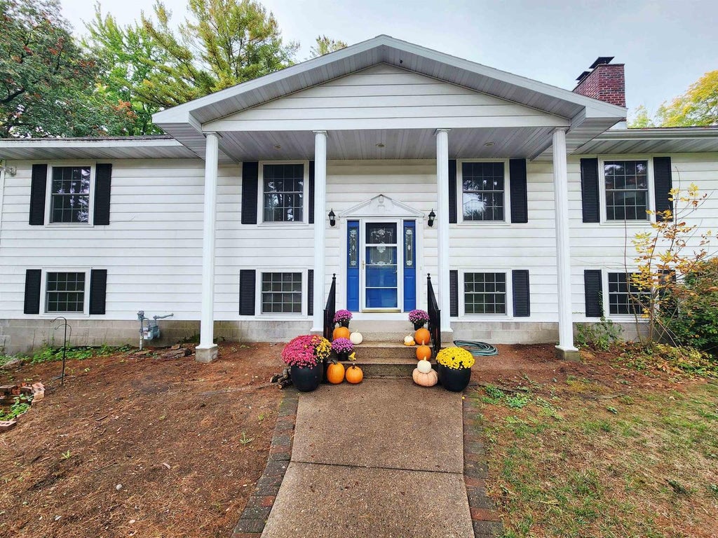 Photo of 281 van Slate COURT, Wisconsin Rapids, WI 54494 (MLS # 22604962)
