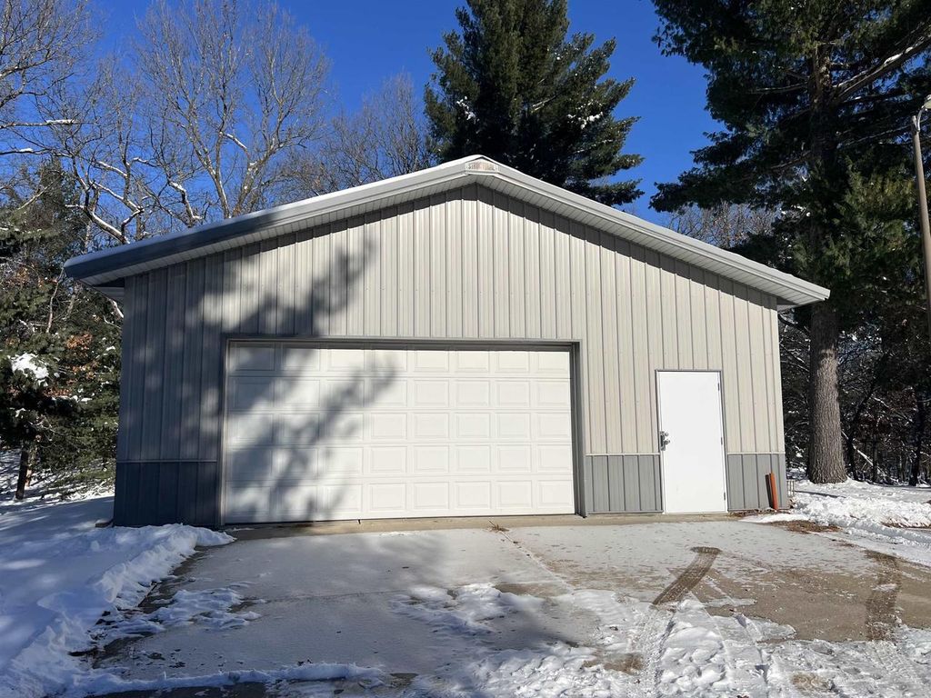 Photo of N6921 S Sandstone DRIVE, Mauston, WI 53948 (MLS # 2013470)