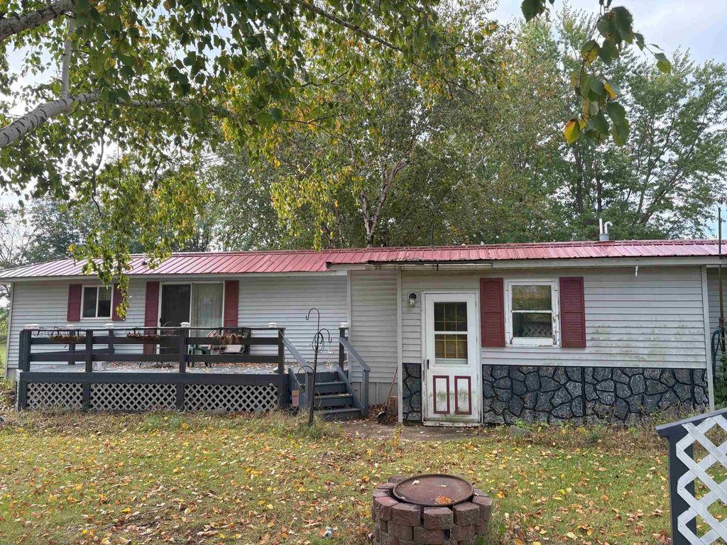 Photo of W4462 Old Green Lake ROAD, Princeton, WI 54968 (MLS # 50315887)