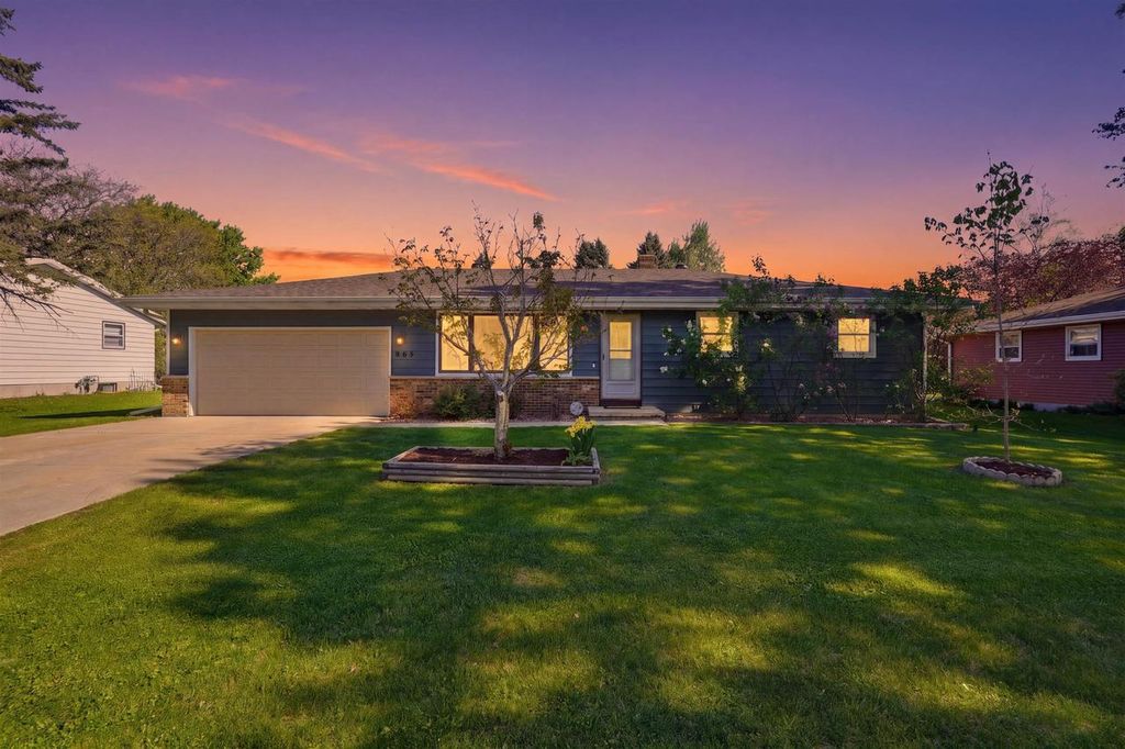Photo of 805 Miller DRIVE, Oregon, WI 53575 (MLS # 2022395)