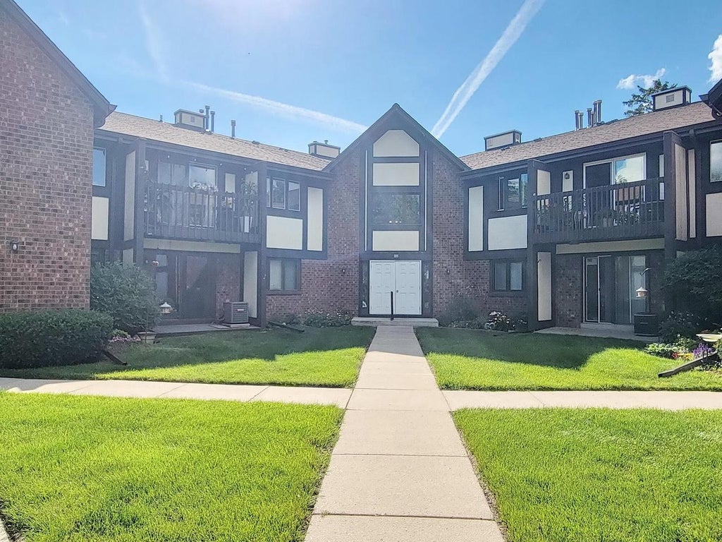 Photo of 508 S Rochester STREET #C, Mukwonago, WI 53149 (MLS # 1969008)