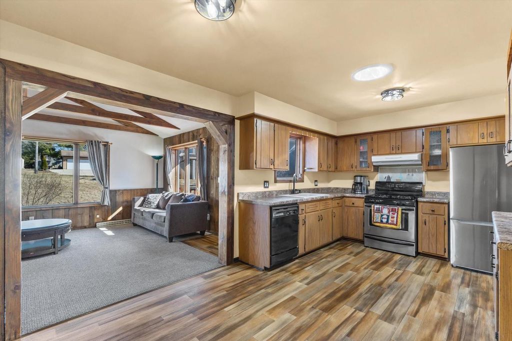 Photo of 818 Elm STREET, Hartford, WI 53027 (MLS # 1953550)