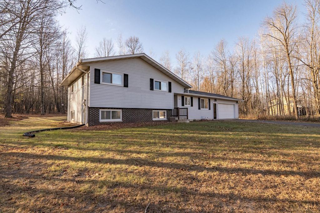 Photo of 1300 River AVENUE, Ladysmith, WI 54848 (MLS # 1943434)