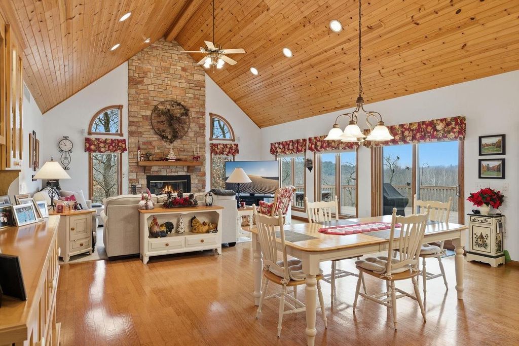 Photo of E9291 Pebblebeach DRIVE, Wisconsin Dells, WI 53965 (MLS # 2014839)