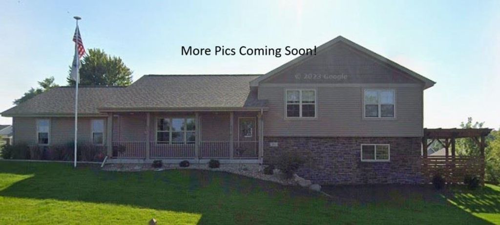 Photo of 901 Blue Mounds STREET, Mount Horeb, WI 53572 (MLS # 2016214)