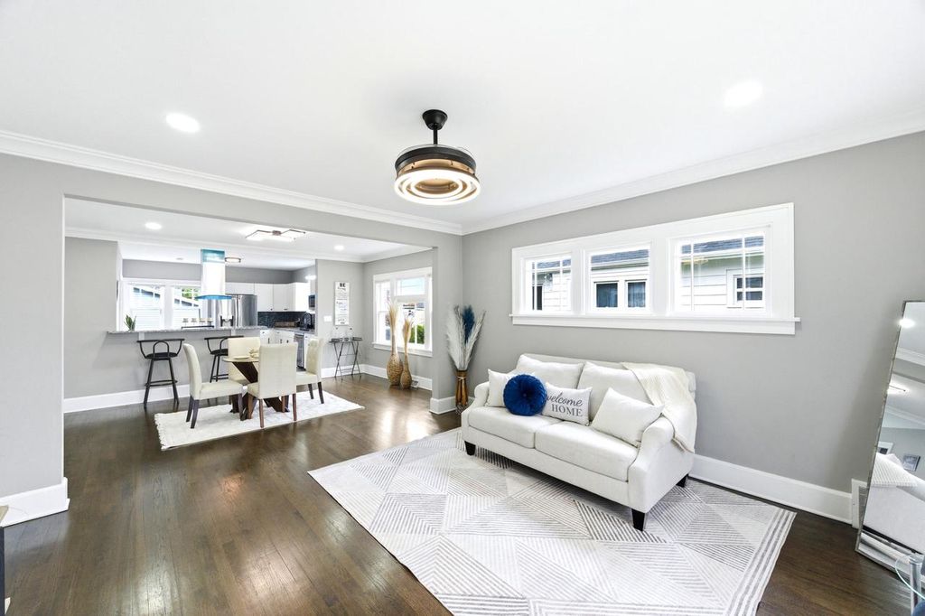 Photo of 1102 Walton AVENUE, Abbotsford, WI 52402 (MLS # 1960583)