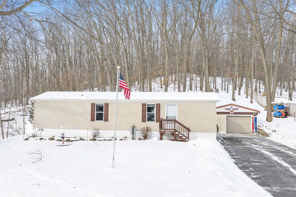 Photo of 10675 W Rost Lake ROAD, Coleman, WI 54112 (MLS # 50320326)