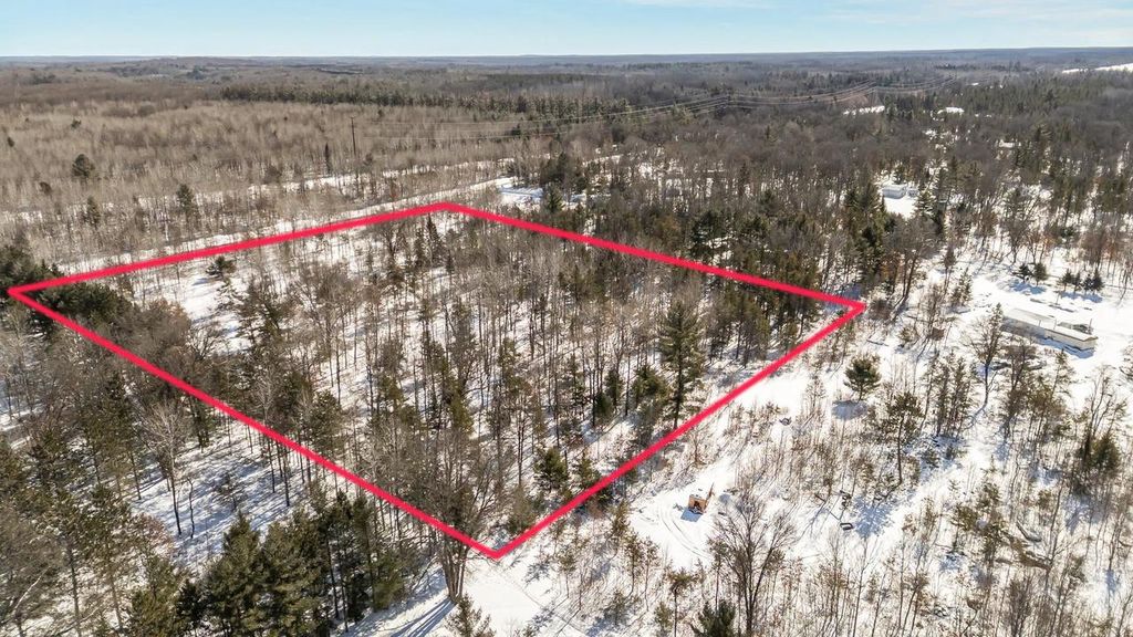 Photo of W7736 White Tail LANE, Pembine, WI 54156 (MLS # 50321642)