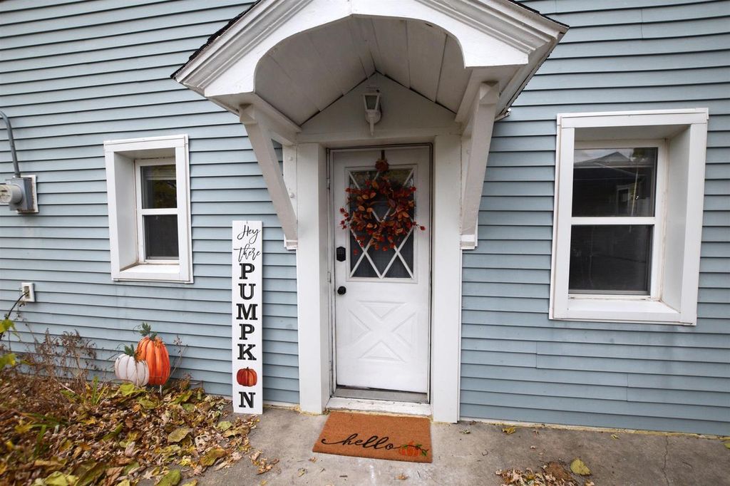 Photo of 1746 Lost LANE, Green Bay, WI 54302 (MLS # 50317970)