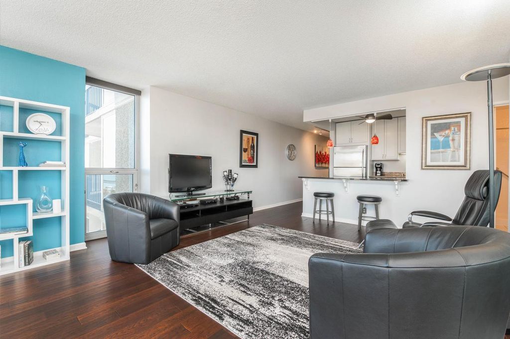 Photo of 1660 N Prospect AVENUE #702, Milwaukee, WI 53202 (MLS # 1941271)