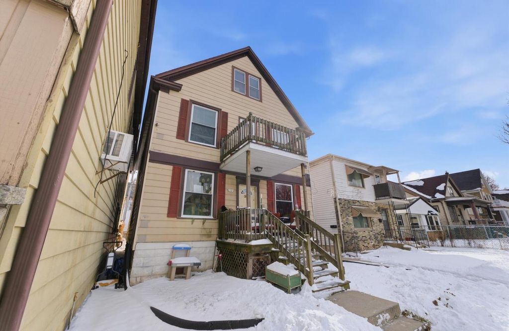 Photo of 6205 W Mitchell STREET #6207, West Allis, WI 53214 (MLS # 1955354)