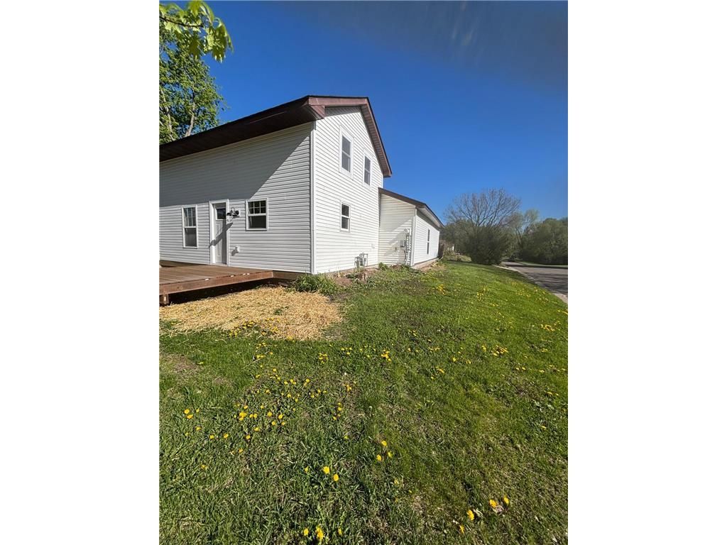 Photo of 878 Washington STREET, Prescott, WI 54021 (MLS # 7065687)