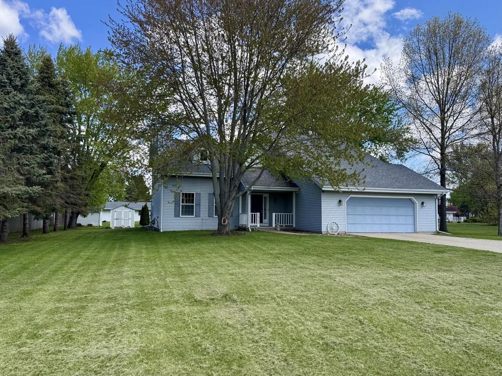 Photo of 2311 E Lorena DRIVE, Beloit, WI 53511 (MLS # 1960064)