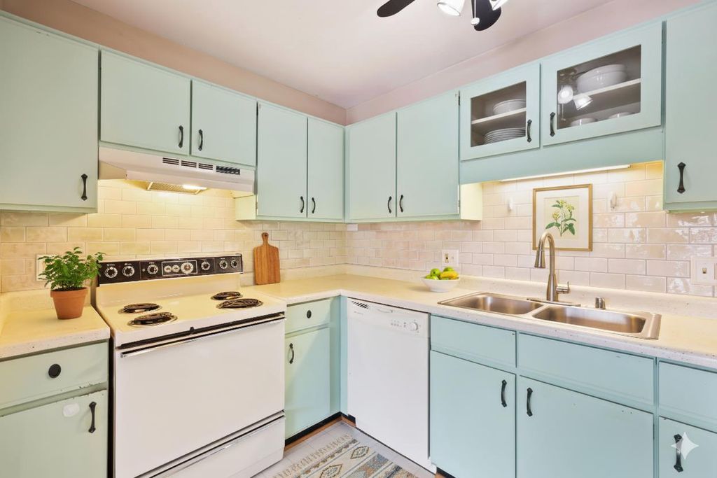 Photo of 881 Kottke DRIVE, Madison, WI 53719 (MLS # 2012639)