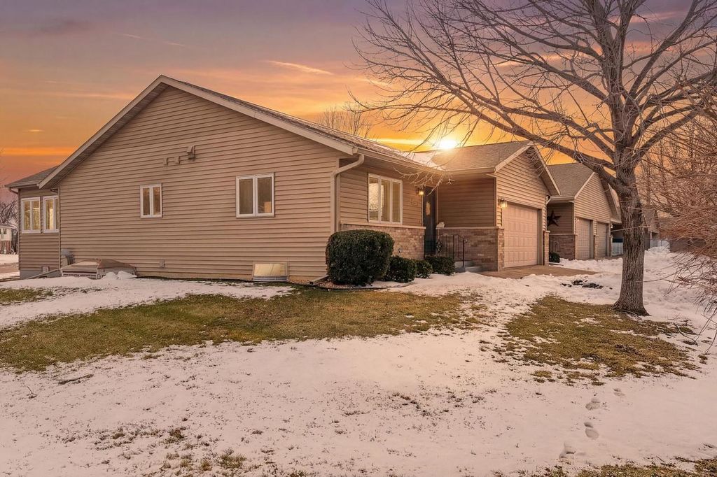 Photo of 3316 Rosehill PLACE #24, La Crosse, WI 54601 (MLS # 2018970)