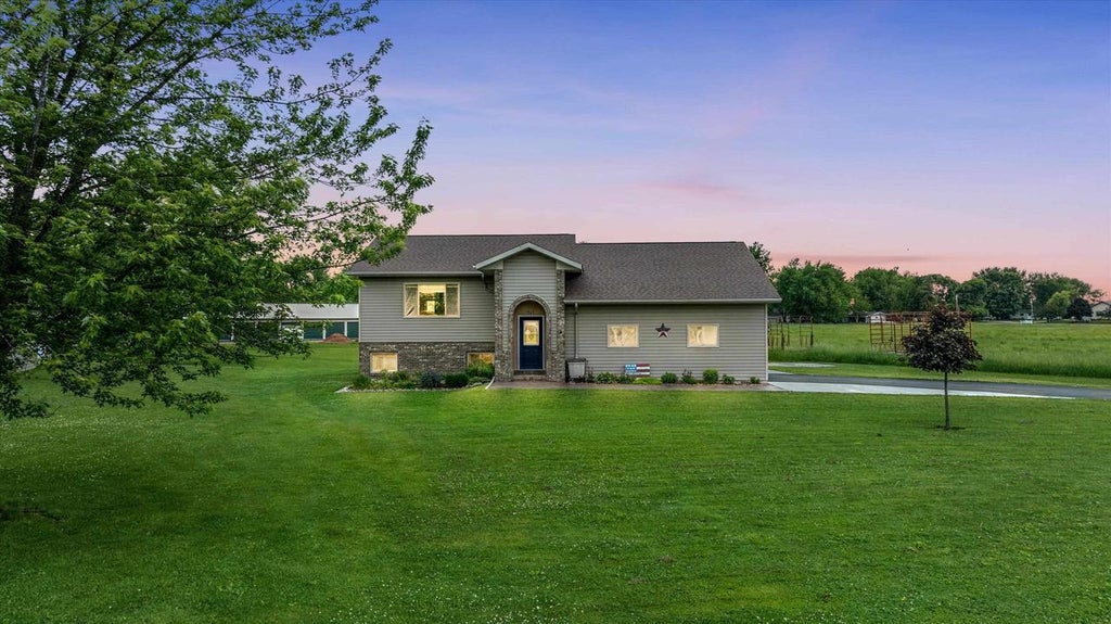 Photo of 303 S Tyler STREET, Spencer, WI 54479 (MLS # 22602707)