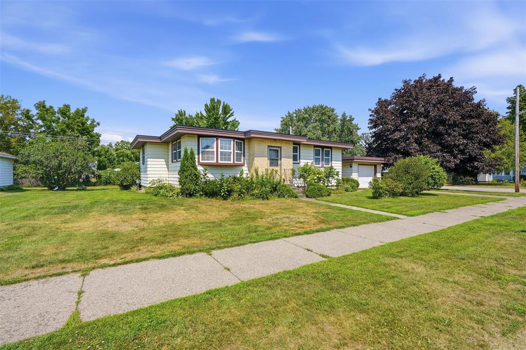 Photo of 407 W Buckman STREET, Augusta, WI 54722 (MLS # 1603908)