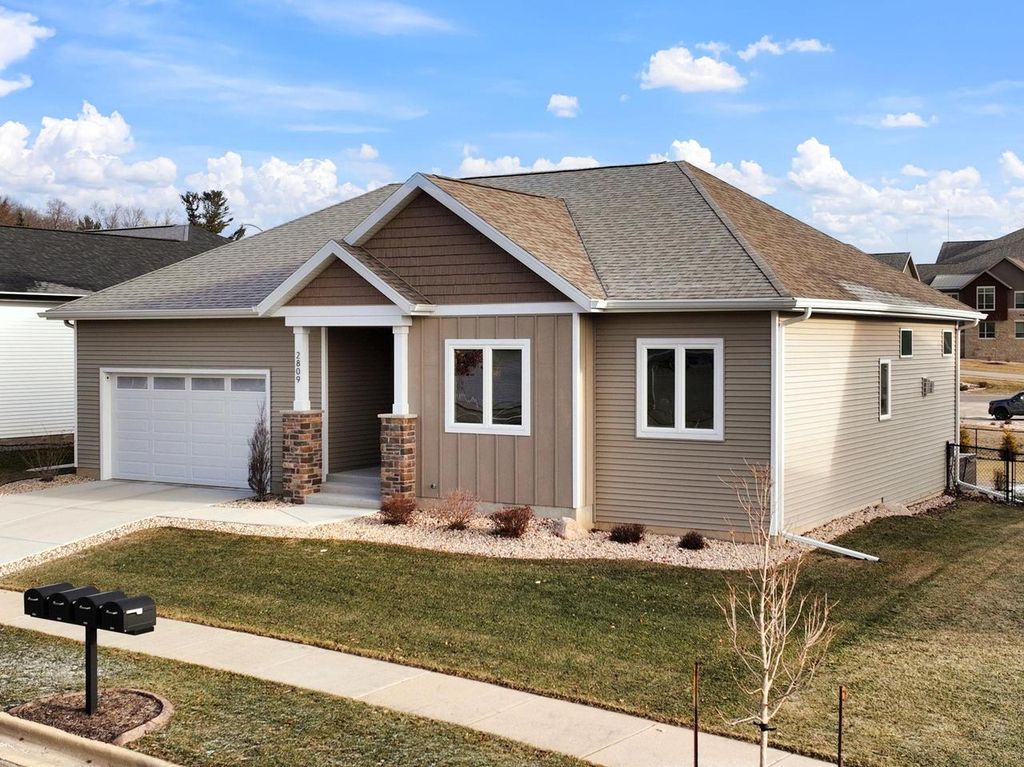 Photo of 2809 Hickory Ridge ROAD, Madison, WI 53719 (MLS # 2015119)