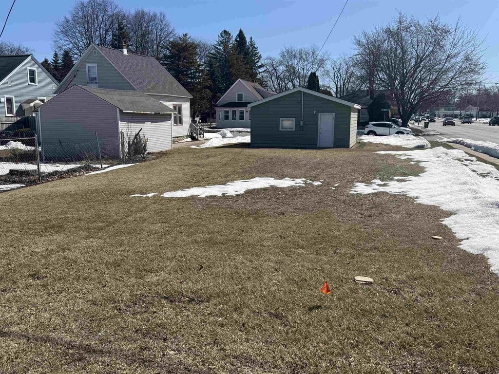 Photo of 1000 W Mason STREET, Green Bay, WI 54303 (MLS # 50322571)