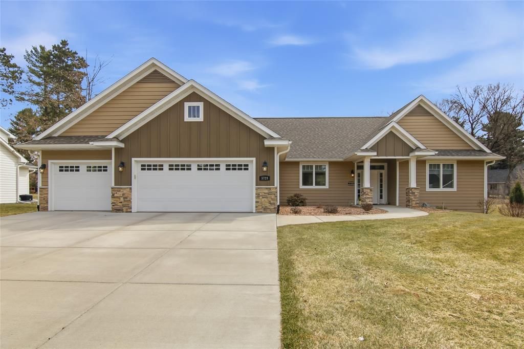 Photo of 3729 Crest Ridge COURT, Eau Claire, WI 54701 (MLS # 1599864)