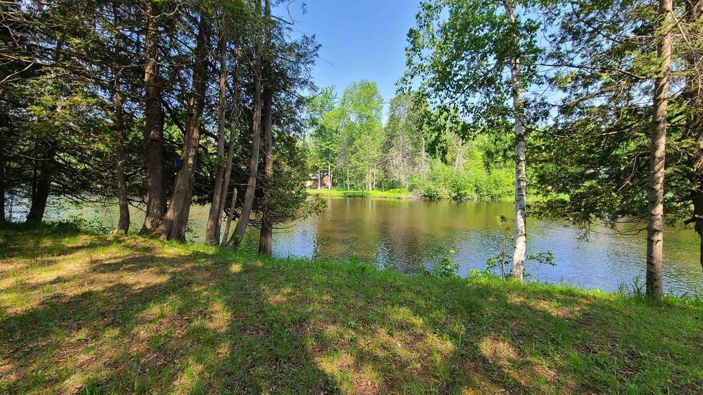 Photo of 9570 Pine Bend LANE, Gillett, WI 54124 (MLS # 50325935)