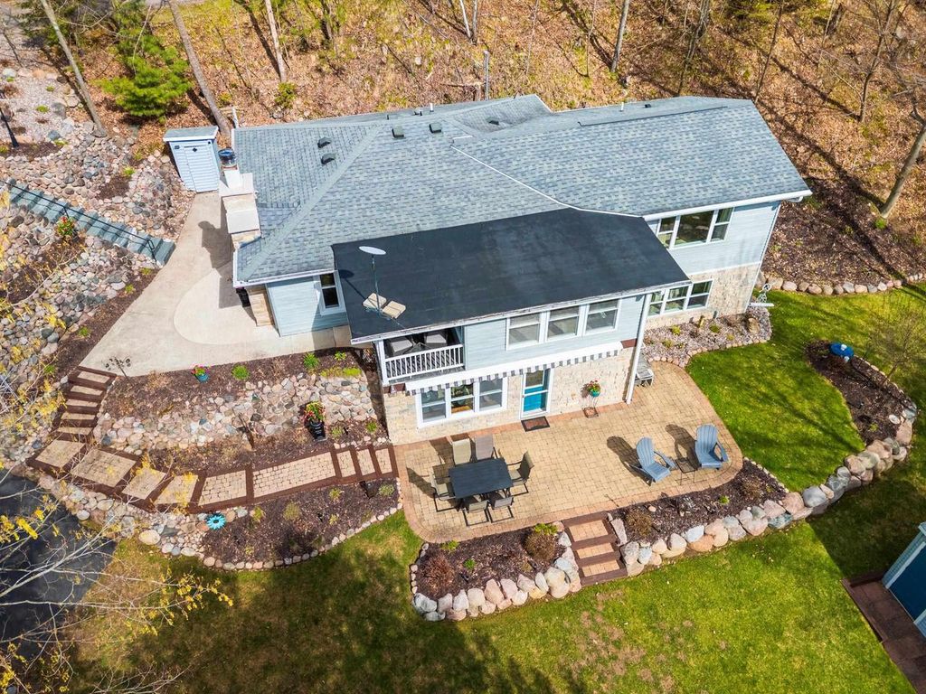 Photo of 16164 Bucks Point LANE, Mountain, WI 54149 (MLS # 50324974)