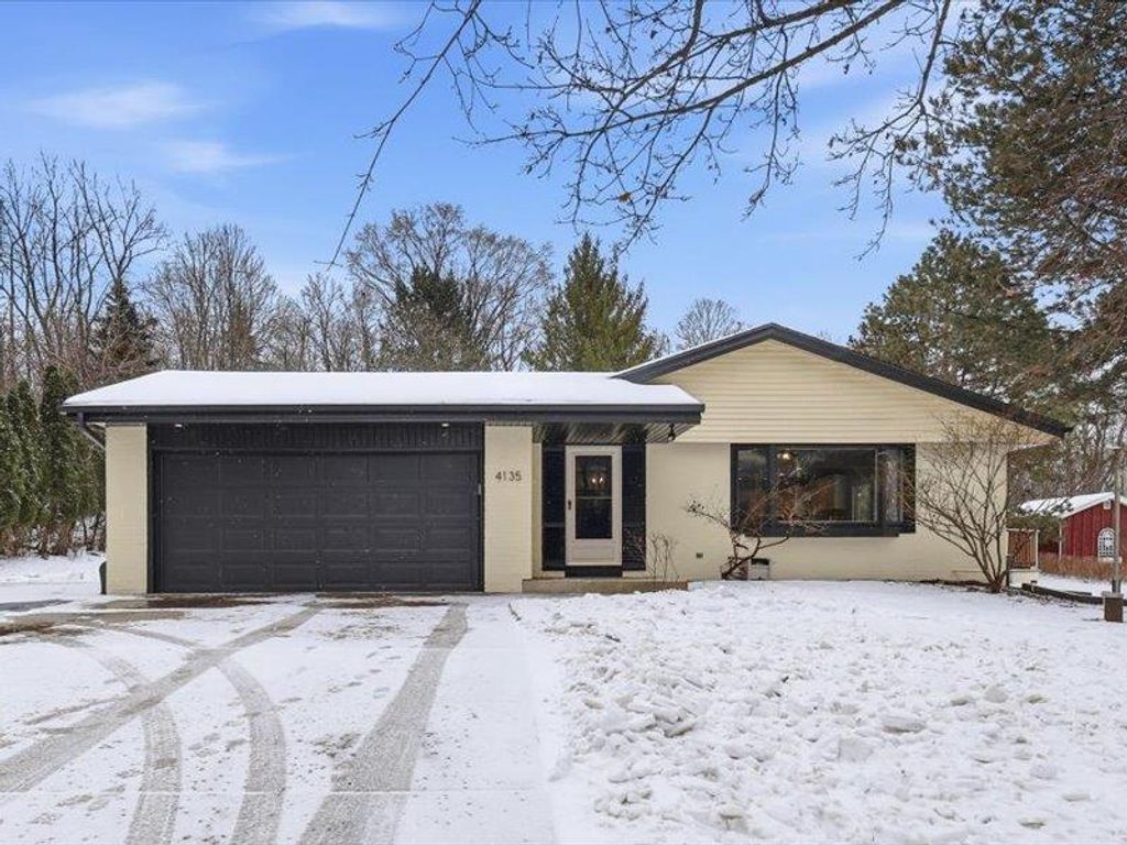 Photo of 4135 Kennedy CIRCLE, Richfield, WI 53017 (MLS # 50320651)