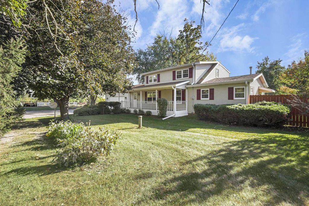 Photo of 10819 N Highway 14, Brooklyn, WI 53521 (MLS # 2017173)