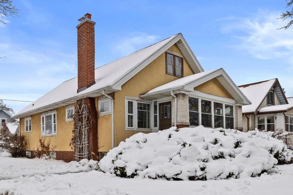 Photo of 7550 14th AVENUE, Kenosha, WI 53143 (MLS # 1944726)