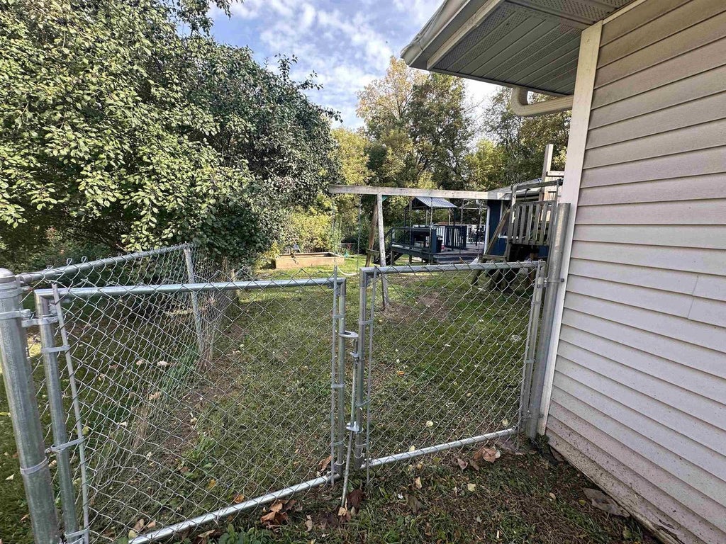 Photo of 2700 He Nis Ra LANE, Green Bay, WI 54304 (MLS # 50334198)