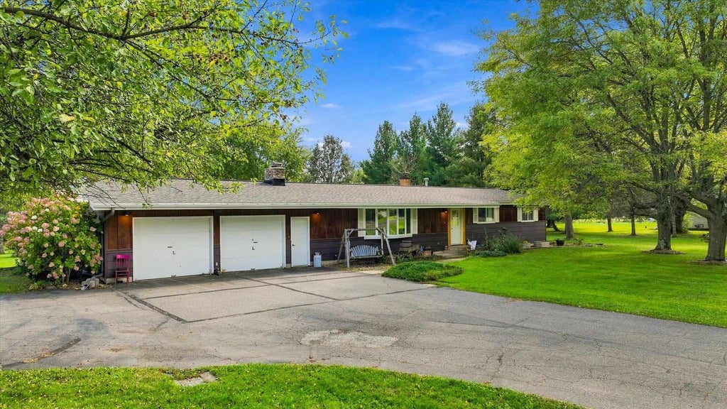 Photo of 201383 Galvin AVENUE, Marshfield, WI 54449 (MLS # 22604724)