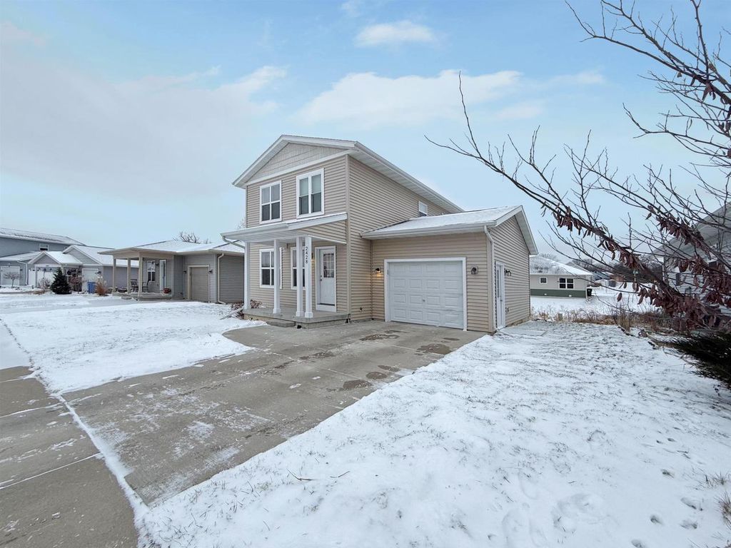 Photo of 2428 Equity LANE, Fitchburg, WI 53711 (MLS # 2014191)