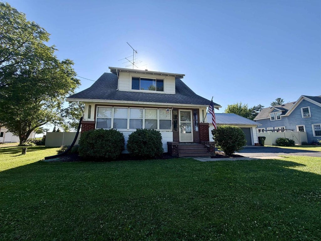 Photo of S9913 County Rd E RD, Sauk City, WI 53583 (MLS # 2027985)