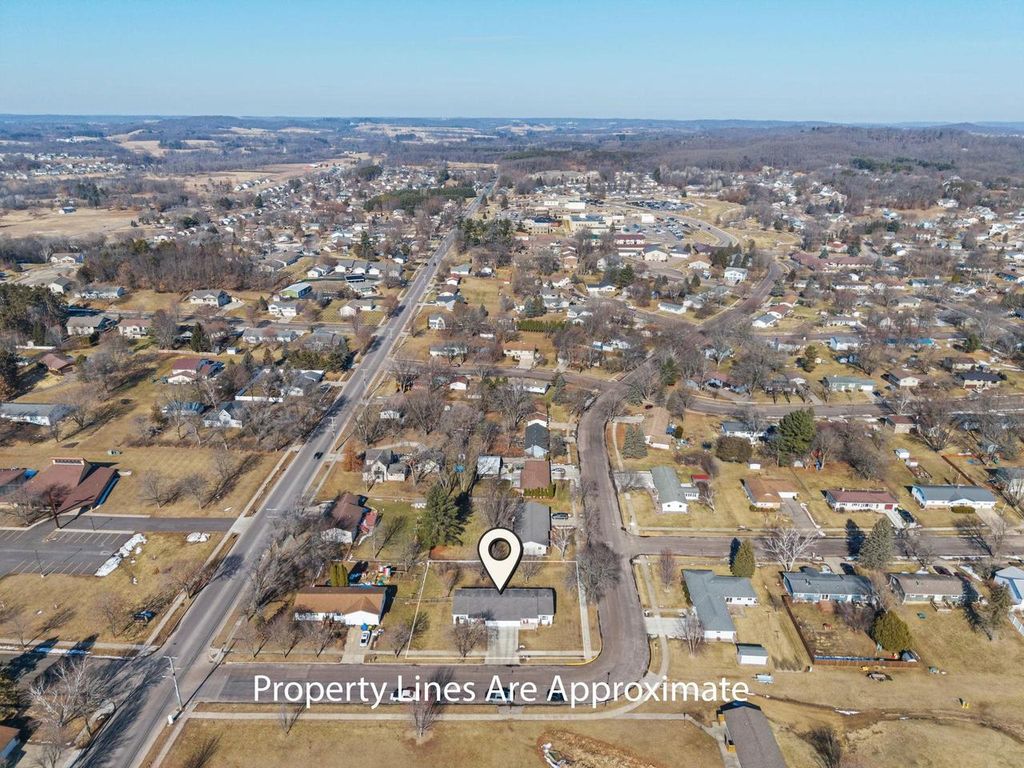 Photo of 1107-1111 12th STREET, Reedsburg, WI 53959 (MLS # 2016583)