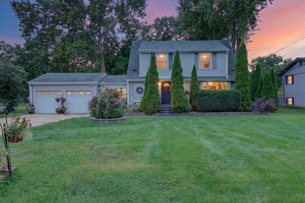 Photo of 825 W Happy Hollow ROAD, Janesville, WI 53546 (MLS # 2032819)