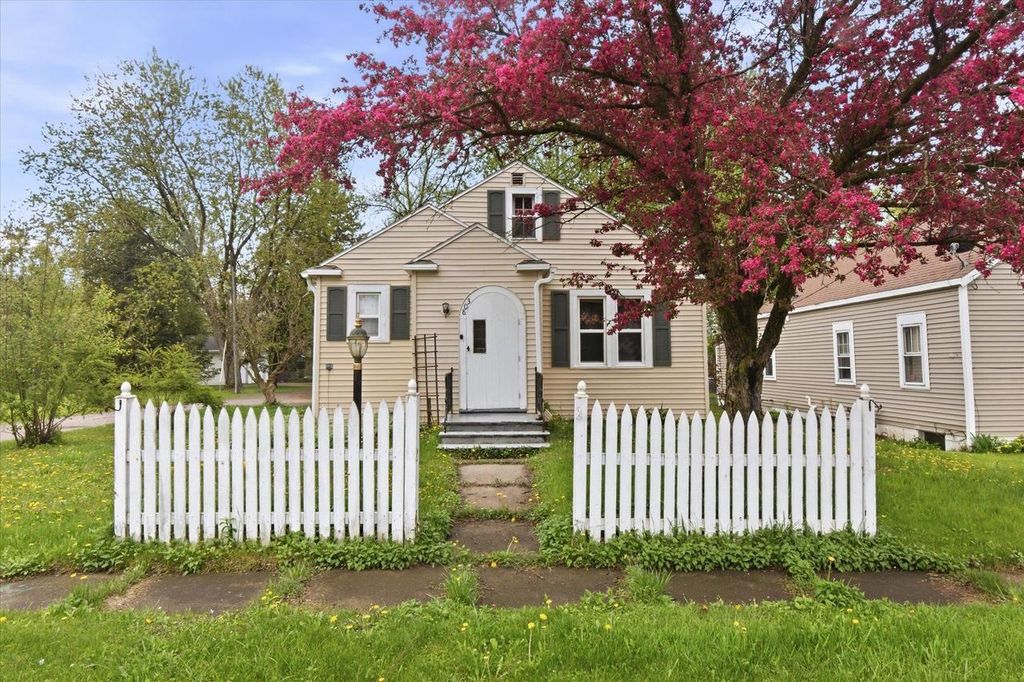 Photo of 308 Larson STREET, Pound, WI 54161 (MLS # 50325946)