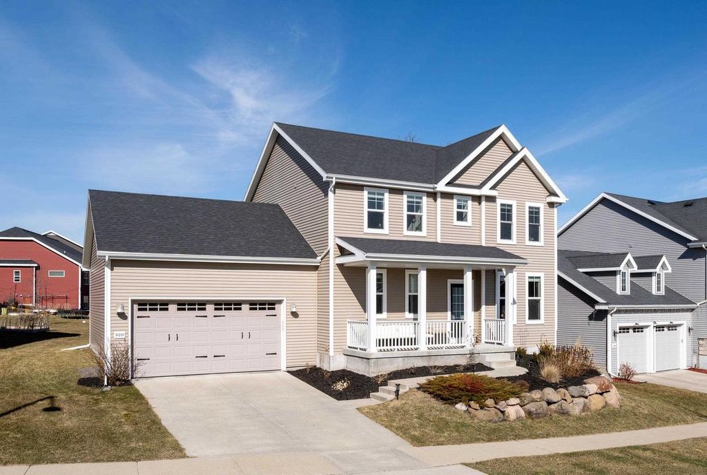 Photo of 10210 Shady Birch TRAIL, Verona, WI 53593 (MLS # 2017000)