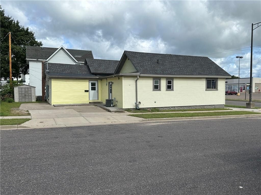 Photo of 204 W Grand AVENUE #1 &amp; 2, Chippewa Falls, WI 54729 (MLS # 1595315)