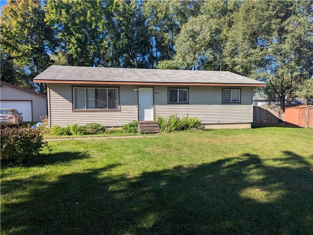 Photo of 223 Wapiti CIRCLE, Elk Mound, WI 54739 (MLS # 1596378)