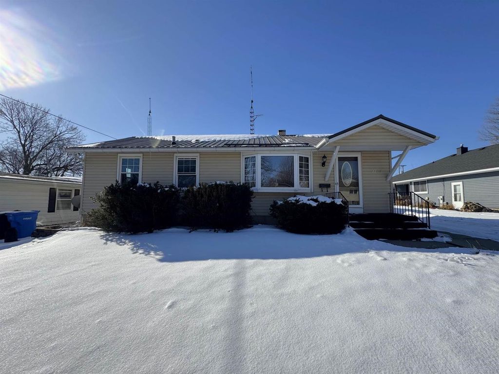 Photo of 2207 12th AVENUE, Monroe, WI 53566 (MLS # 2015954)