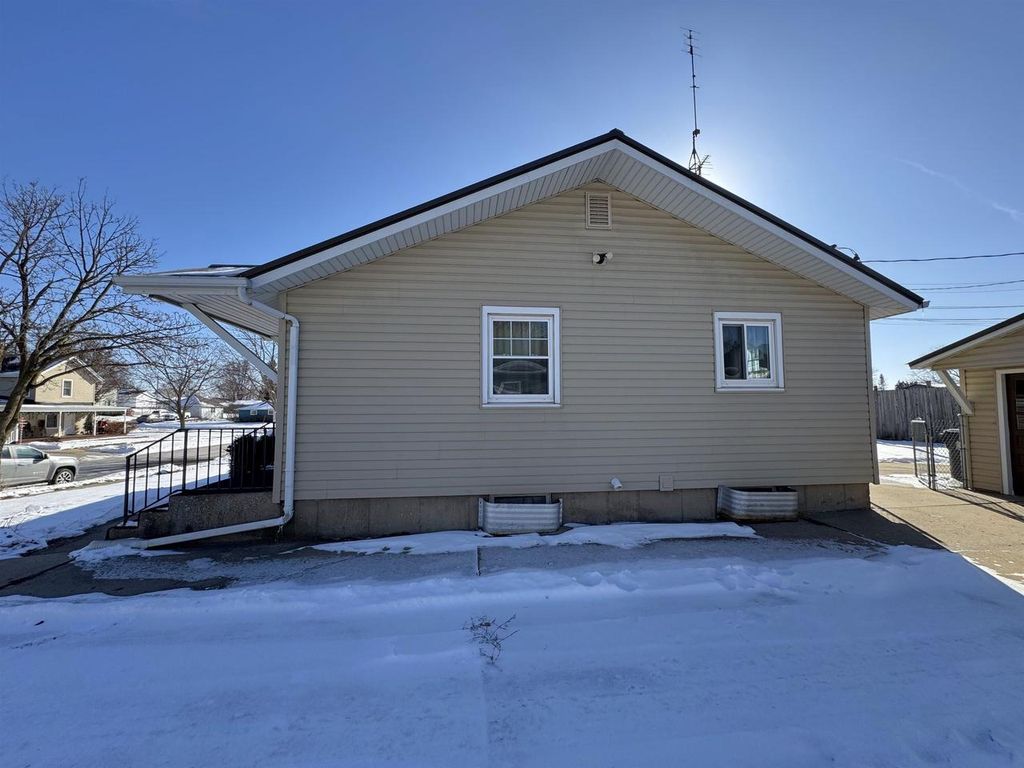 Photo of 2207 12th AVENUE, Monroe, WI 53566 (MLS # 2015954)